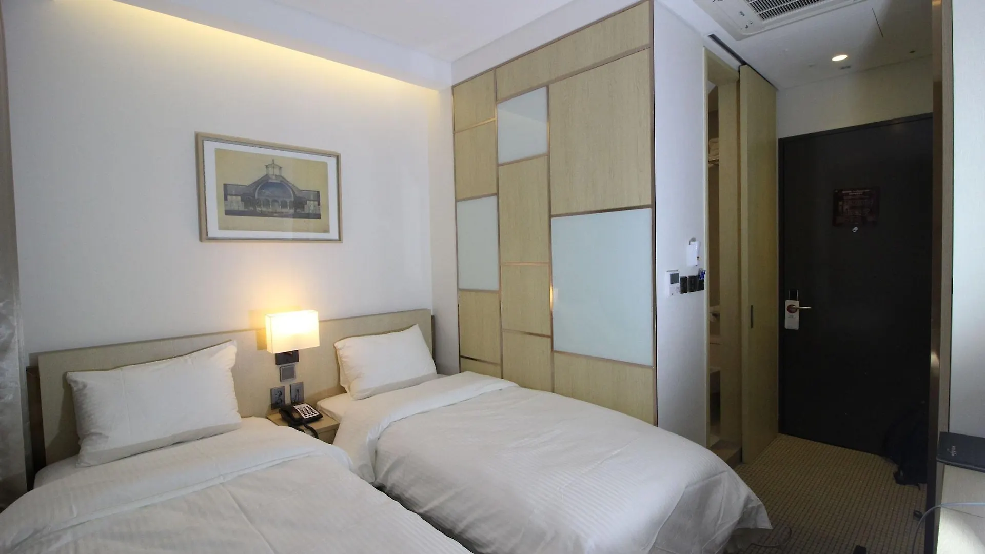 Hotel Migliore Seoul 3*,